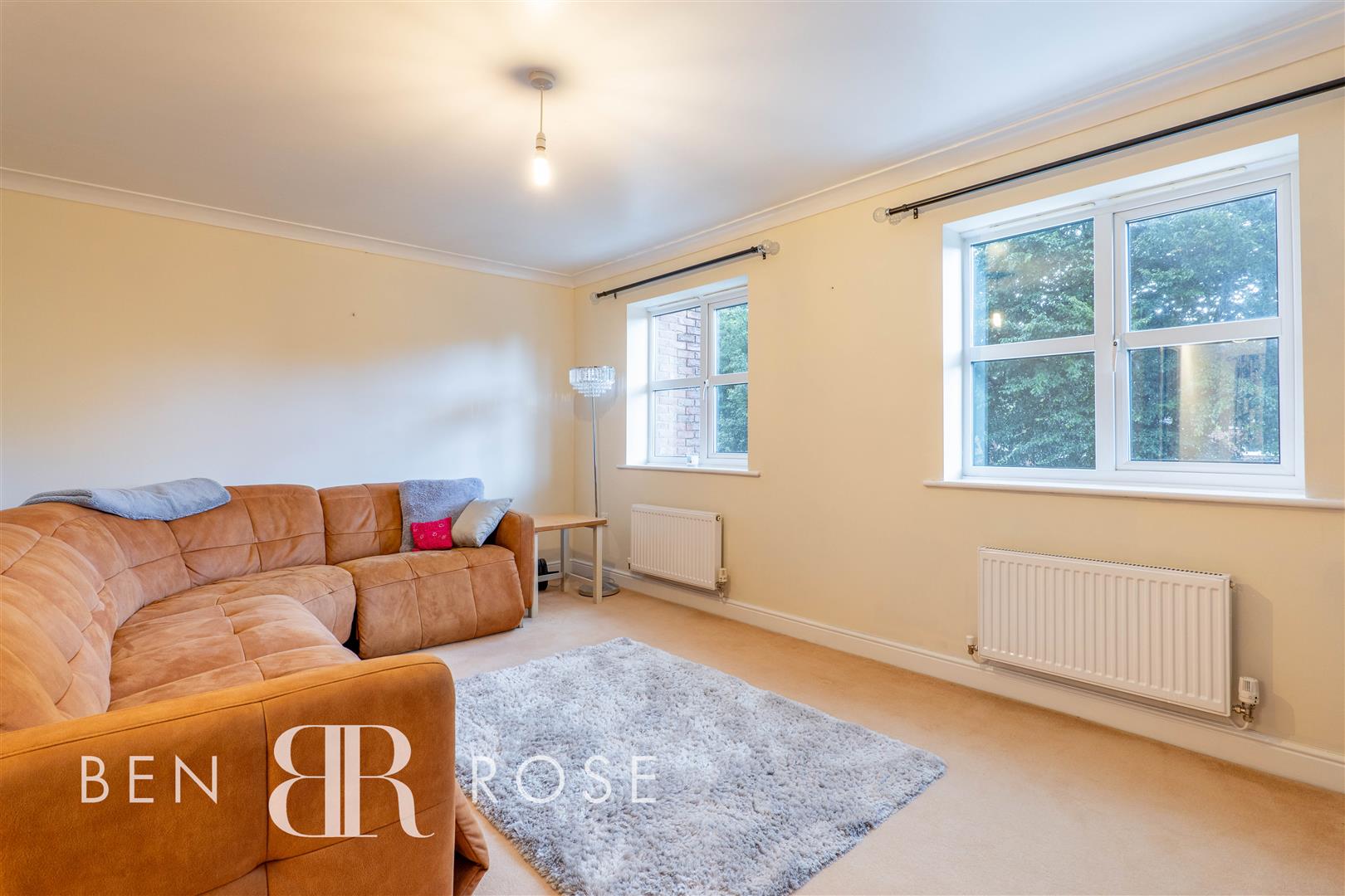3 bed property in Forsythia Drive, Chorley